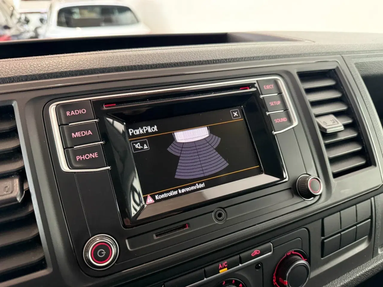 Billede 21 - VW Transporter 2,0 TDi 102 Kassevogn kort