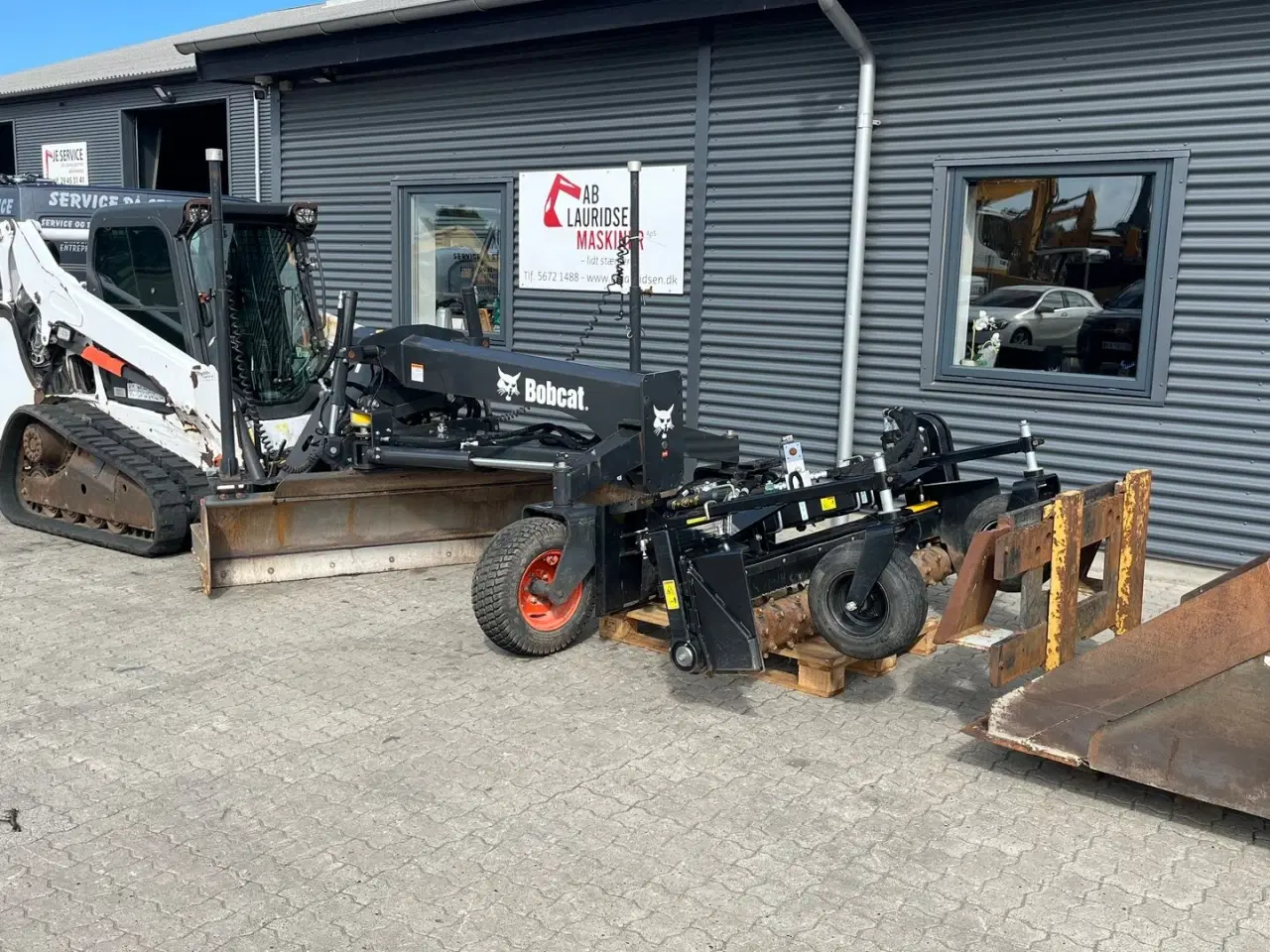 Billede 2 - Bobcat t590 MED afretter+powerrake+knuser