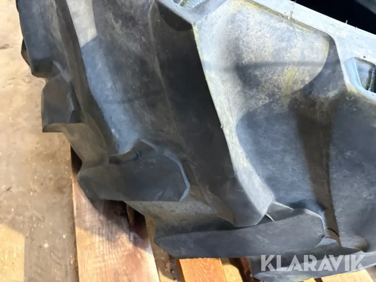 Billede 6 - Dæk  405/70-24 uden fælg