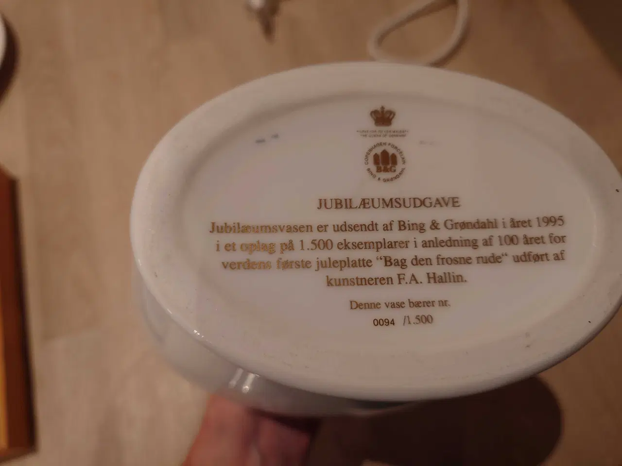 Billede 1 - Bing og Grøndahl jubilæums vase