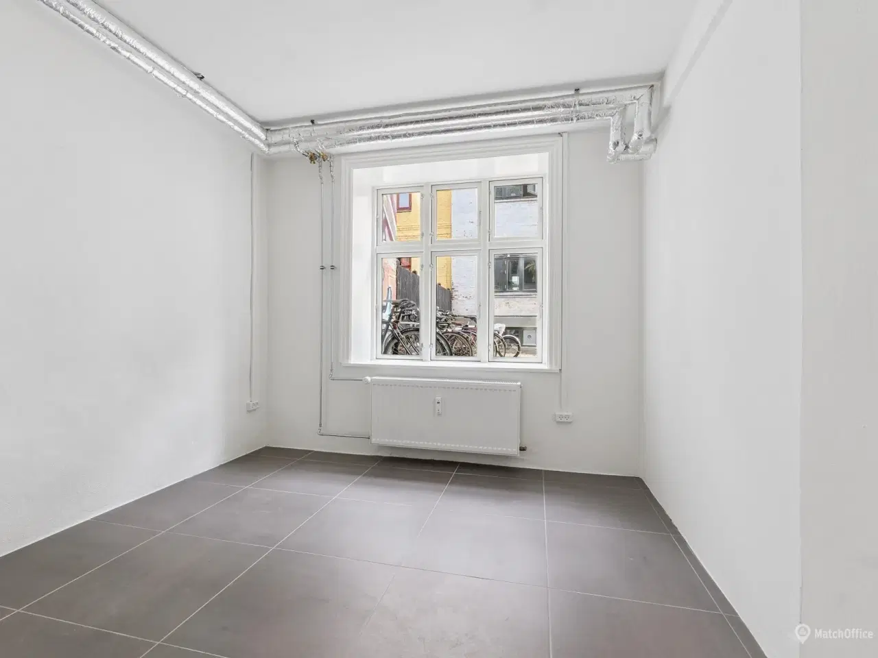 Billede 5 - Fint Kontor /showroom i stille gård.