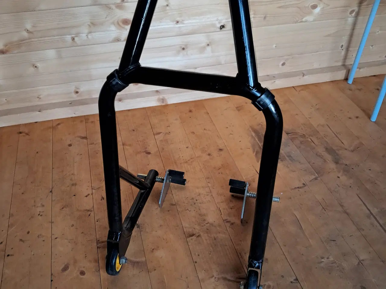 Billede 2 - Mc løfter.