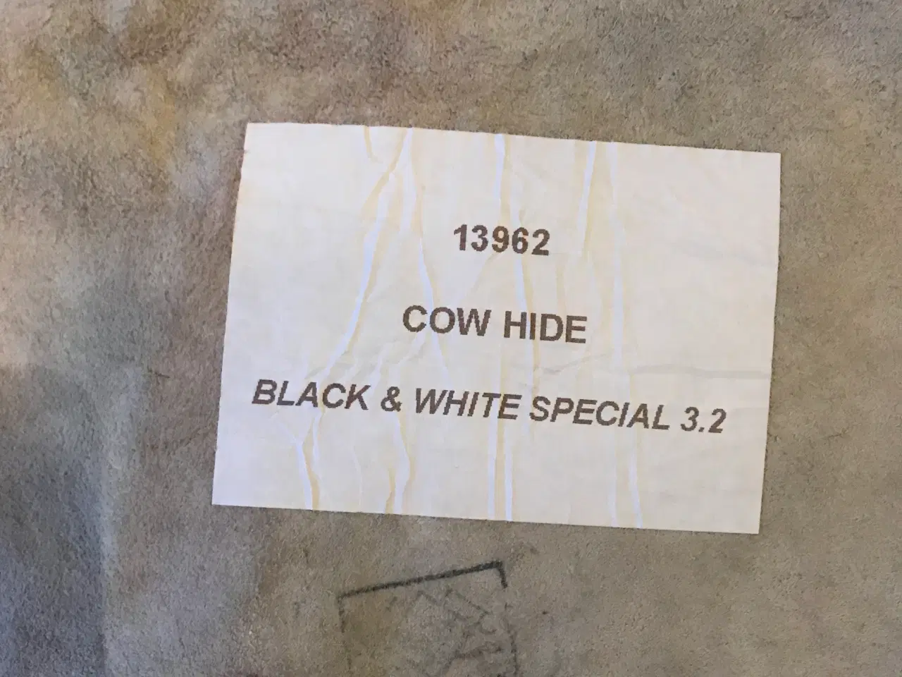 Billede 3 - Meget flot sortbroget koskind