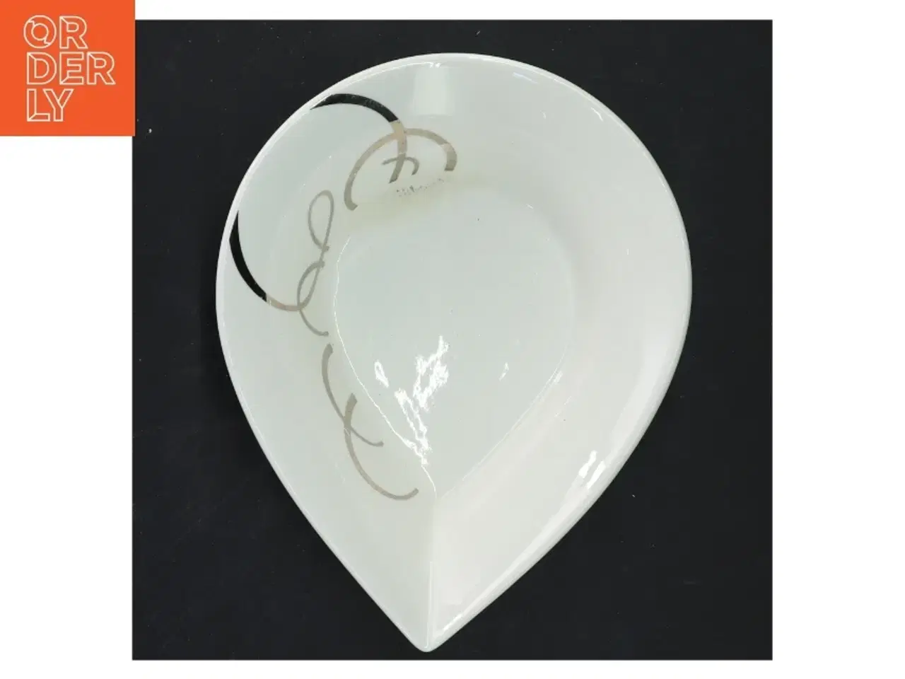 Billede 2 - Jubilæums Dråbeskål porcelænsskål fra Blomsterberg  (str. 20x16 cm)