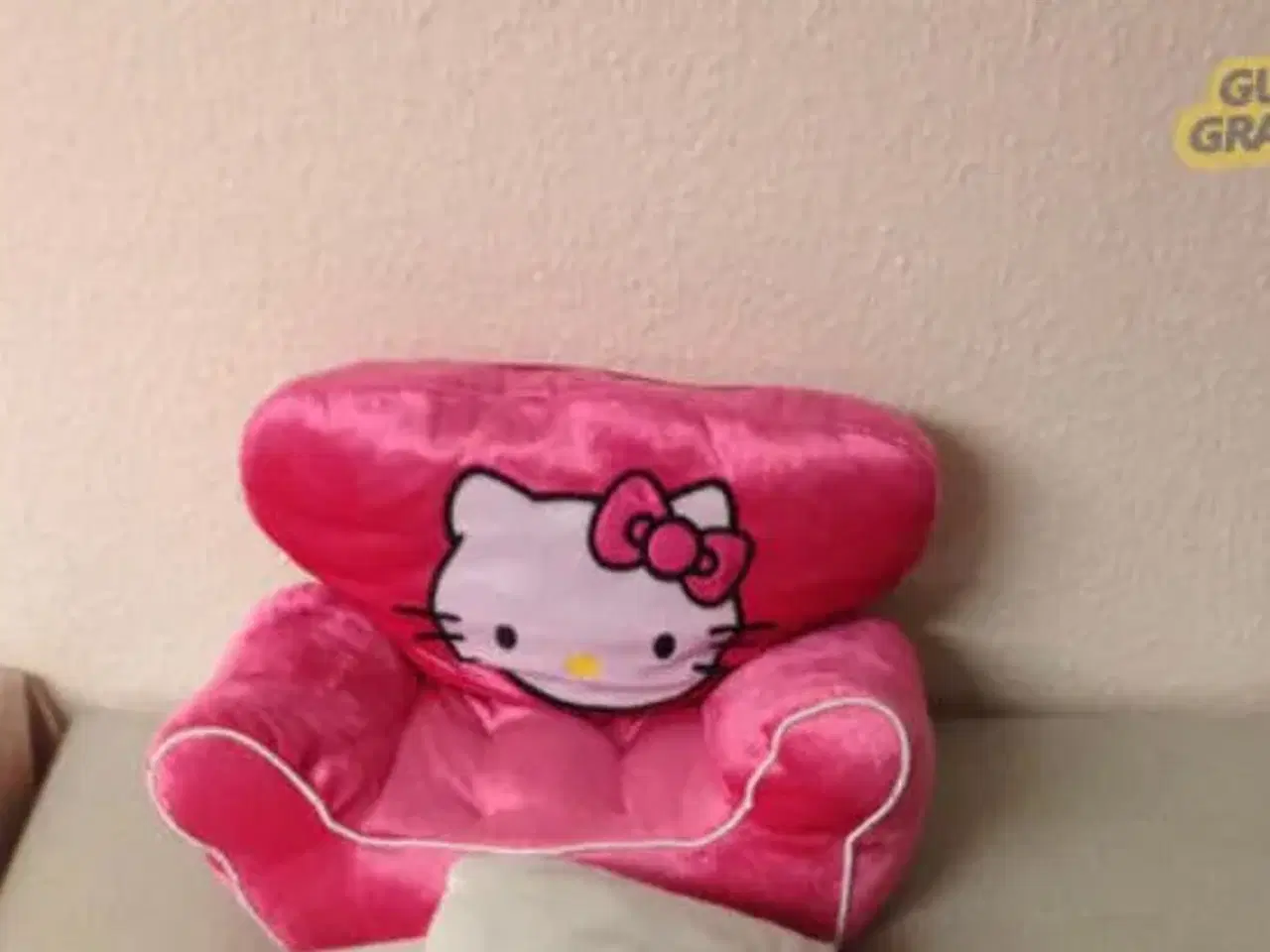 Billede 1 - Rigtig flot Hello Kitty stol  sælges