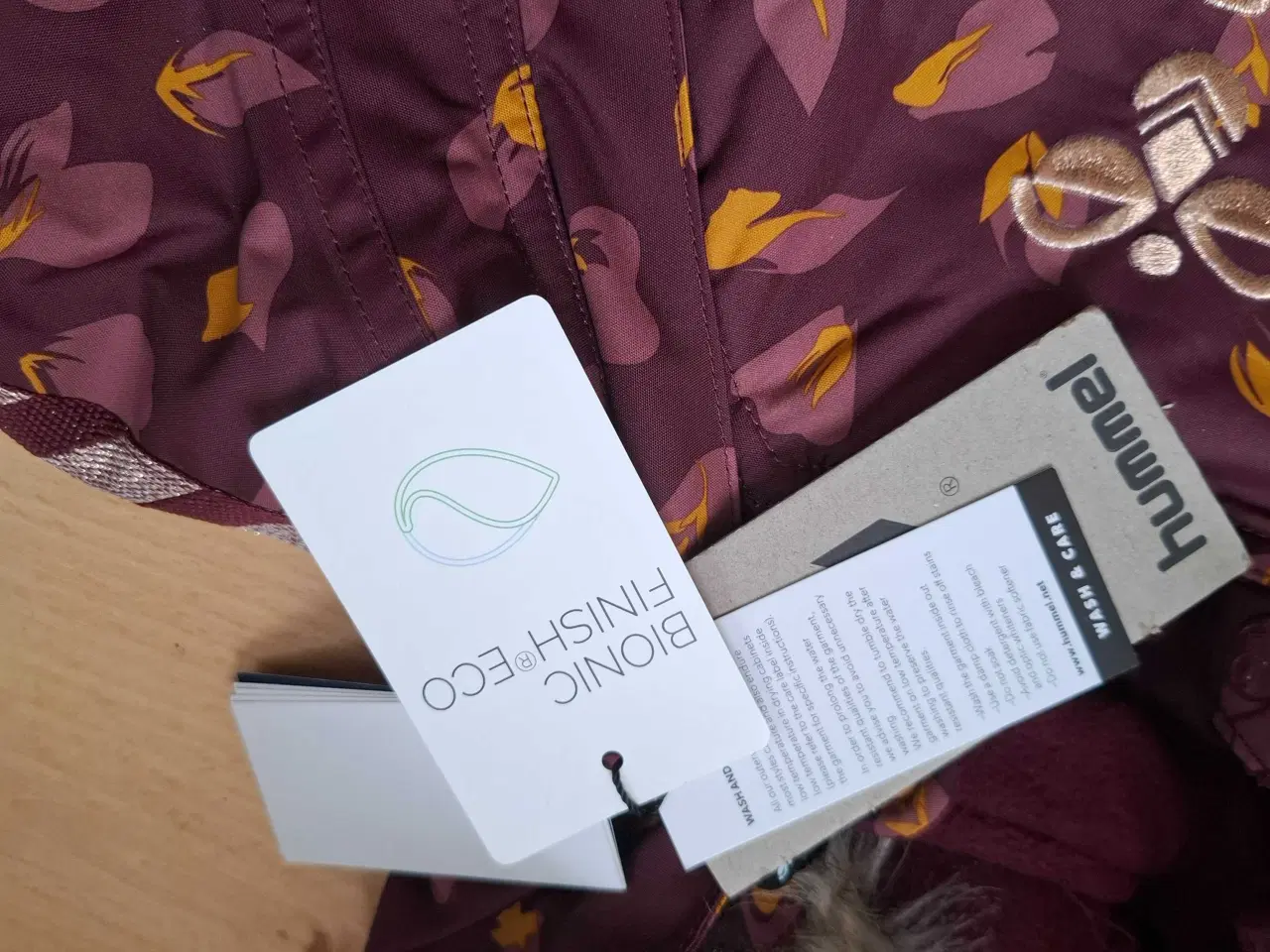 Billede 2 - Flot Hummel flyverdragt