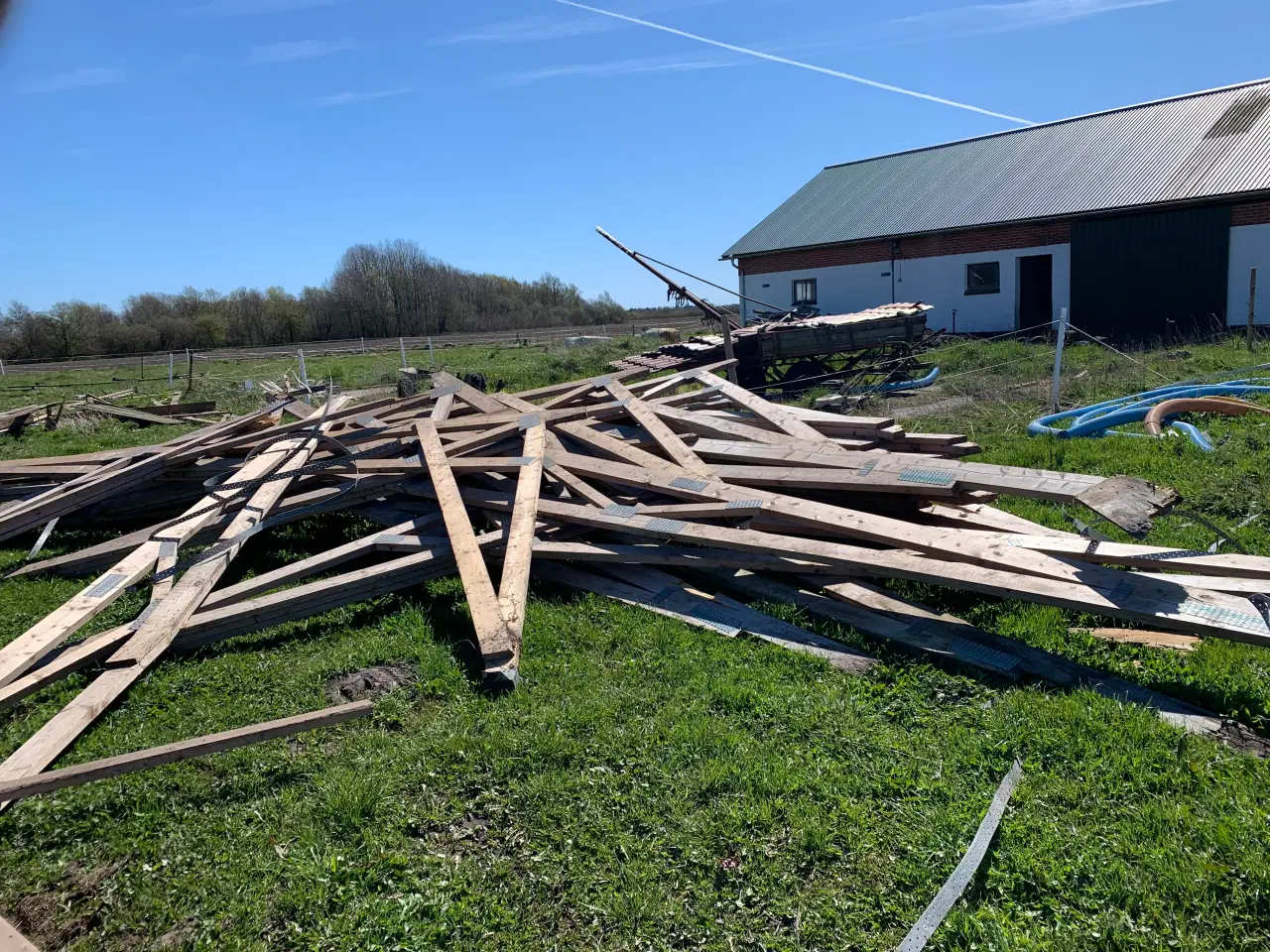 Billede 1 - Giv Et Bud Spær og lægter fra Maskinhal