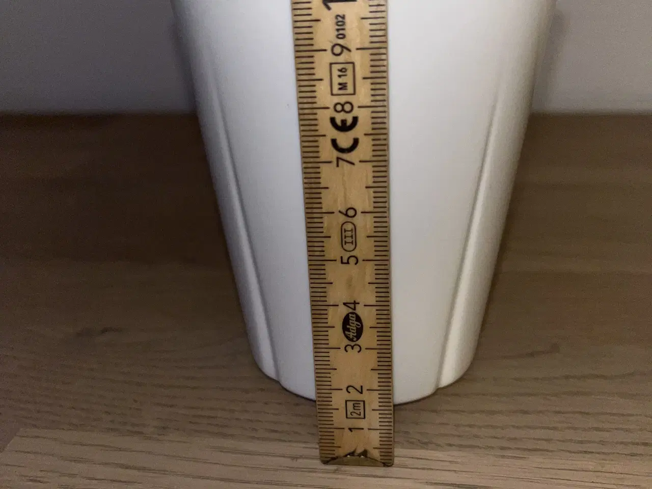 Billede 4 - Rosendahl krus i hvid porcelæn.