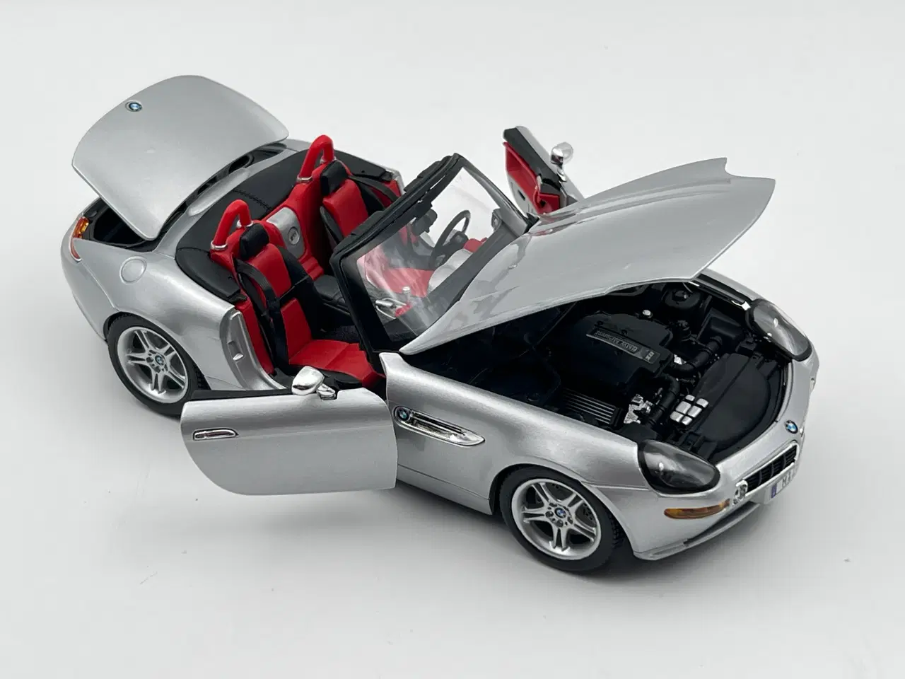 Billede 5 - 1998 BMW Z8 Roadster e52 - 1:18