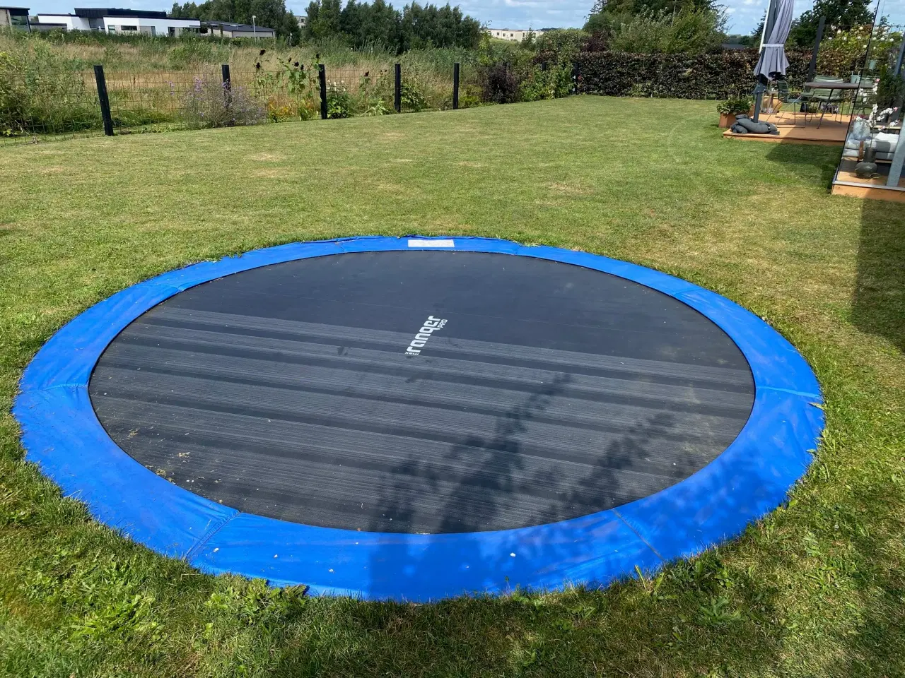 Billede 1 - Nedgravet Trampolin Ø396
