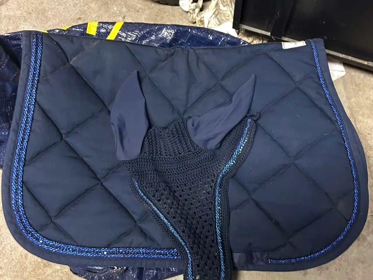 Billede 2 - BYD! Springsæt og ridebukser sælges 🌺