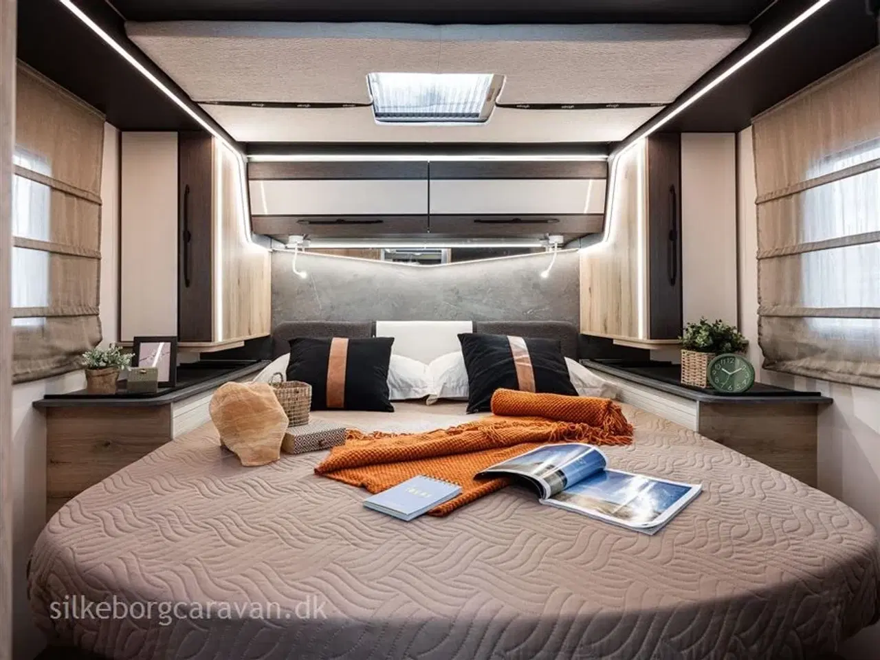 Billede 14 - 2026 - Elnagh Magnum 582