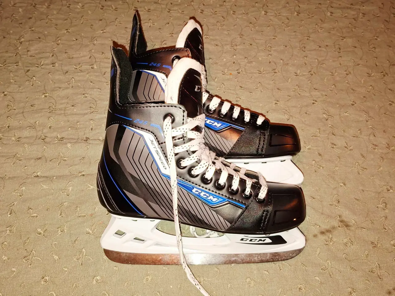 Billede 7 - CCM ishockeyskøjter str 38