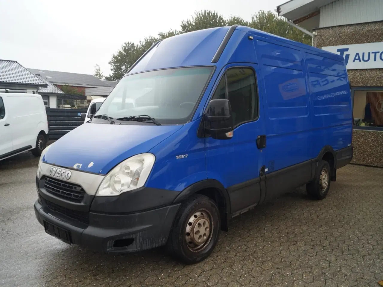 Billede 2 - Iveco Daily 3,0 35S17 12m³ Van