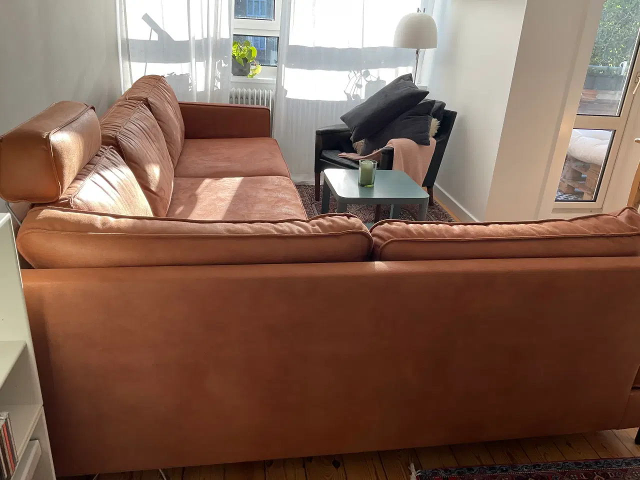 Billede 5 - Ilva sofa i Cognac farvet “ruskind”
