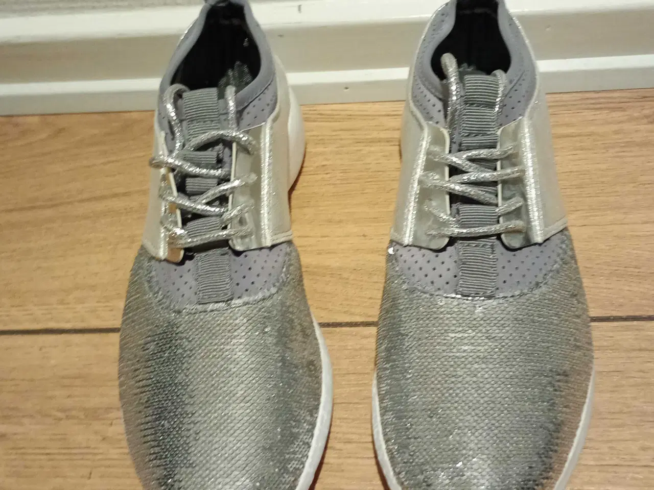 Billede 2 - Damesneakers, KELSI, str. 6 eller 39. Ubrugt.