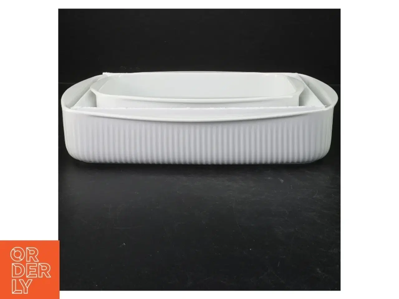 Billede 1 - Porcelænsfade fra Evatrio (str. 24 x 17 cm. og. 30. x. 25 cm)