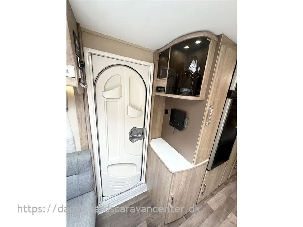 Billede 12 - 2019 - Kabe Classic 520 XL KS   Fransk seng-Alde-Gulvvarme-Mover-El markise