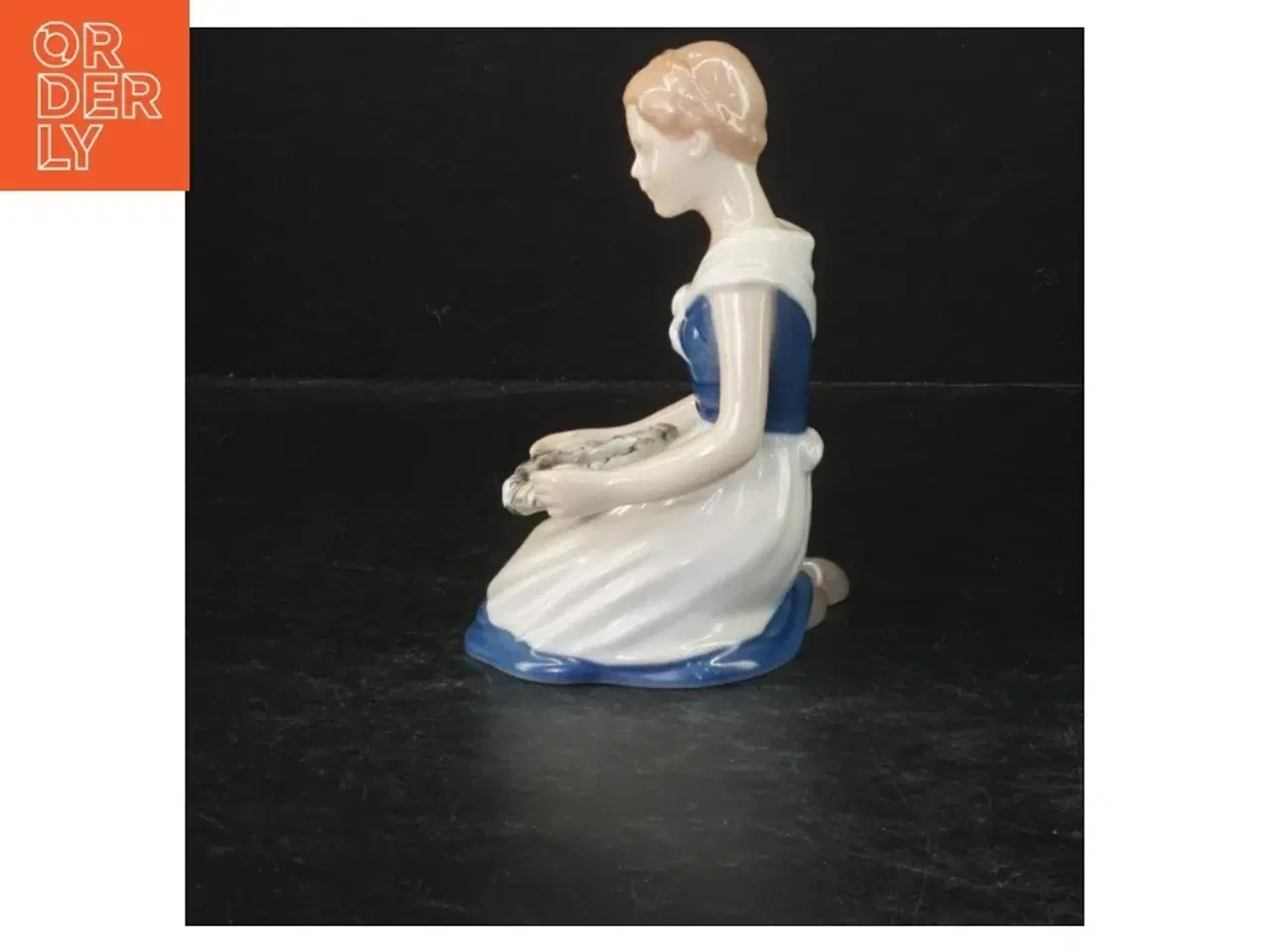 Billede 4 - Porcelæn figur fra B&G (str. 14 cm)