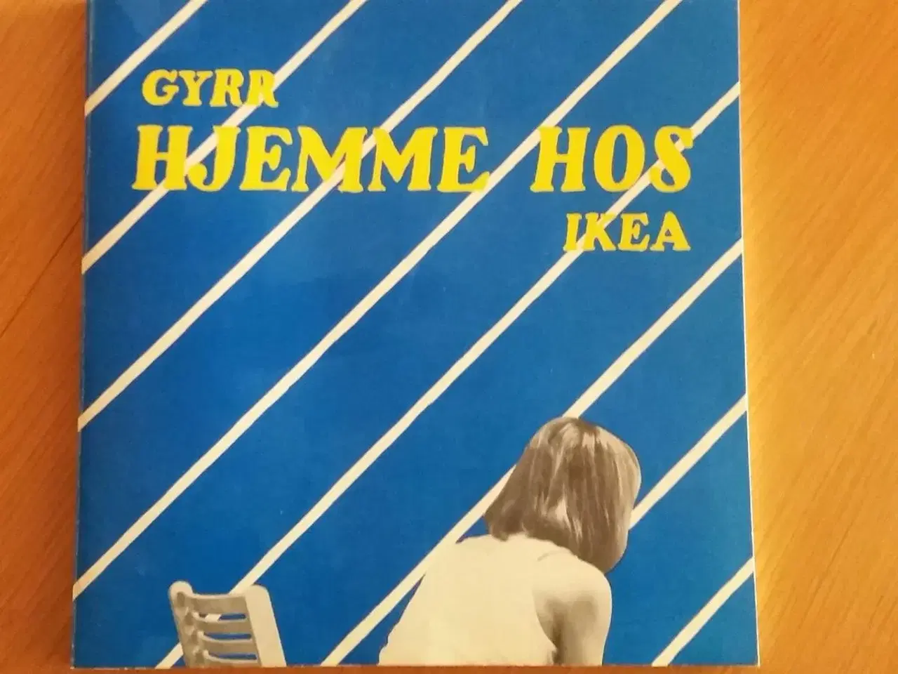 Billede 1 - GYRR Hjemme hos IKEA med kunsttryk
