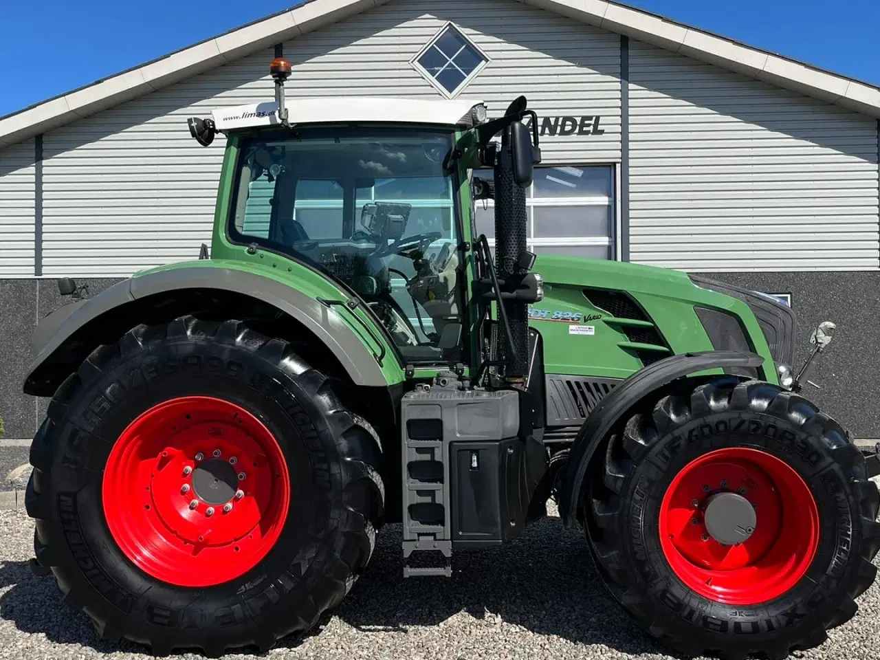 Billede 17 - Fendt 826 Vario Pæn godt udstyret traktor.