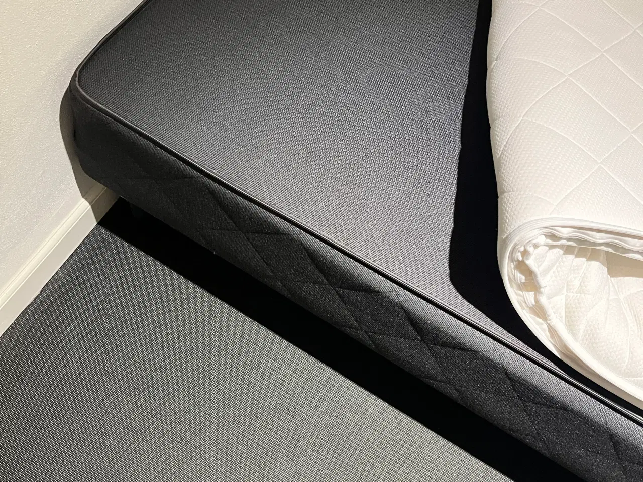 Billede 2 - Seng så god som NY