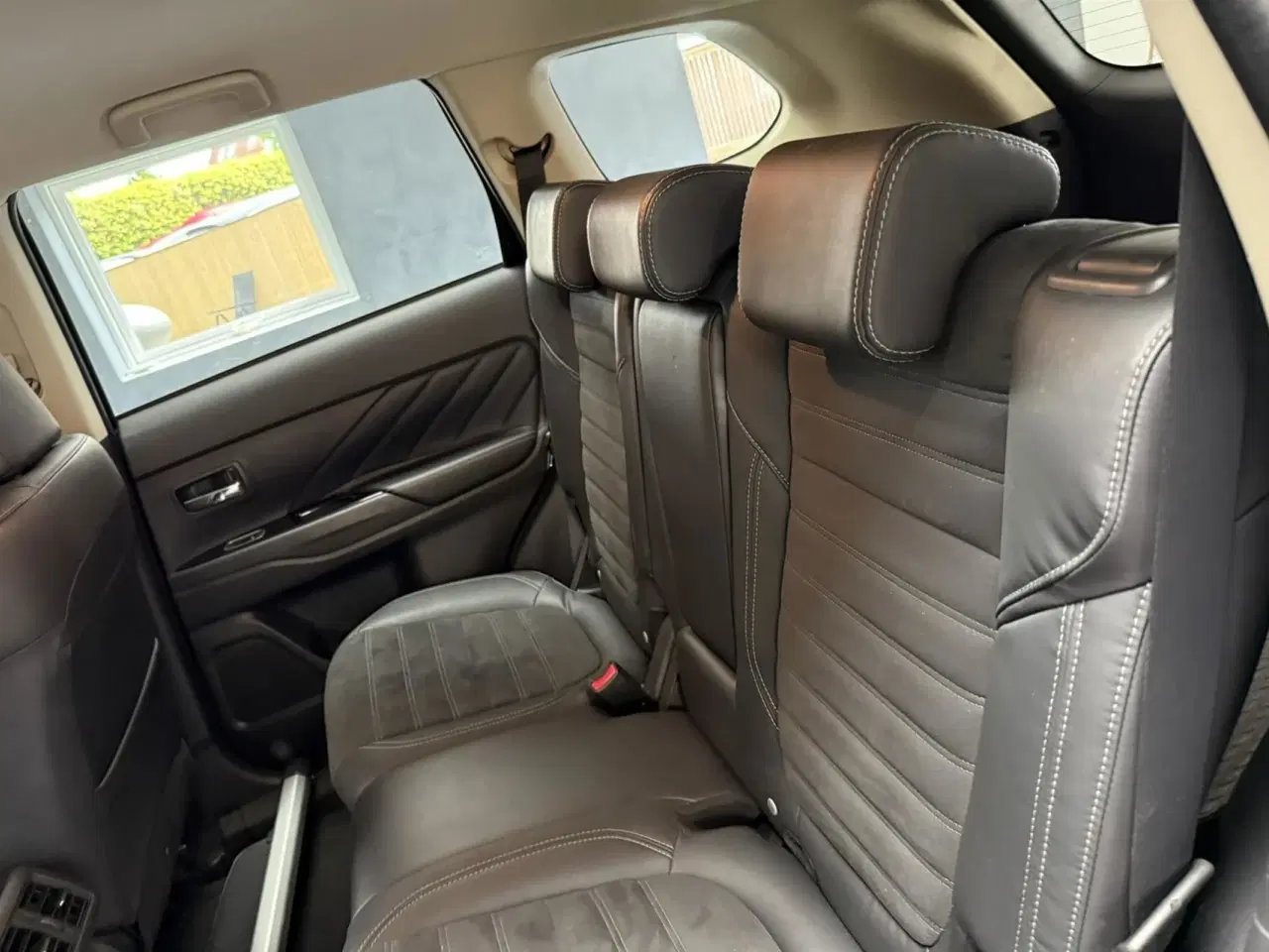 Billede 12 - Mitsubishi Outlander 2,4 PHEV  Plugin-hybrid Invite+ 4WD 224HK 5d 6g Trinl. Gear