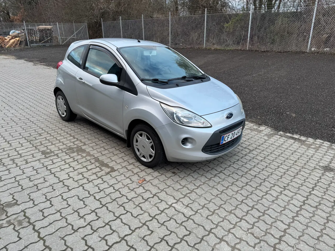 Billede 1 - Ford ka sælges årg. 2010 med lavt km på 124000