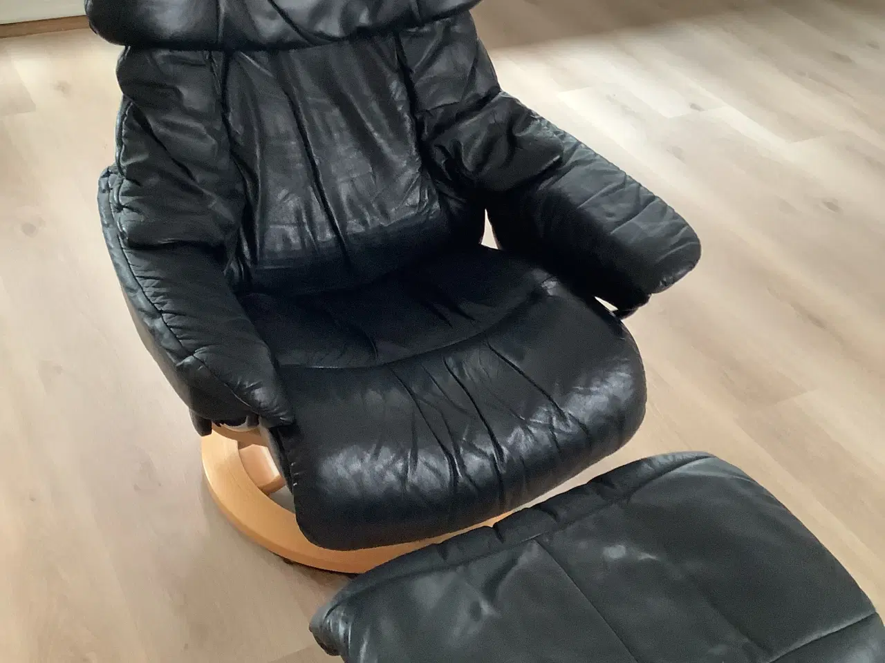 Billede 1 - Stressless lænestol med skammel