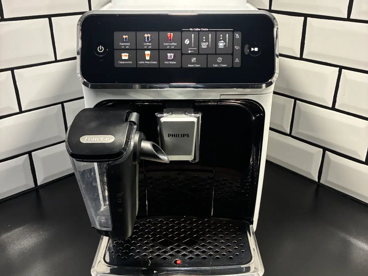 Billede 1 - philips 3300 espressomaskine ep3343/50. Står som n