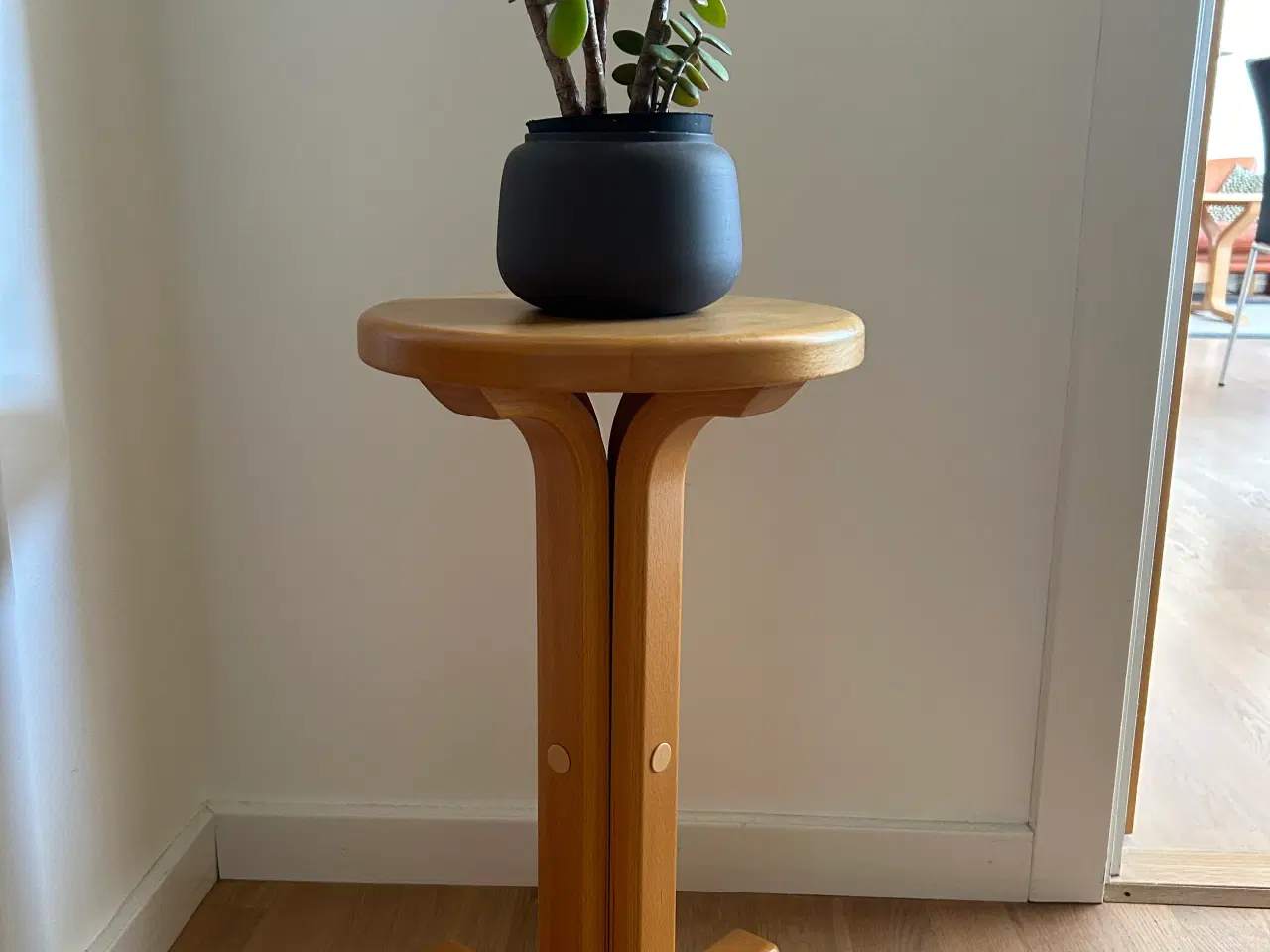 Billede 1 - Sidebord/blomsterbord