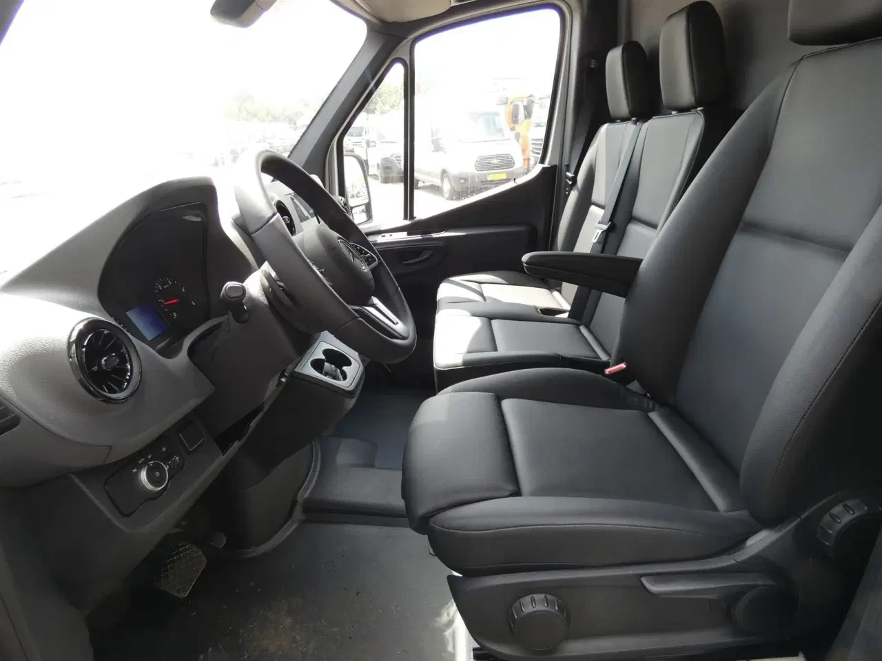 Billede 9 - Mercedes-Benz Sprinter 317 2,0 CDI A2 H2 RWD 9G-Tronic 170HK Van Aut.