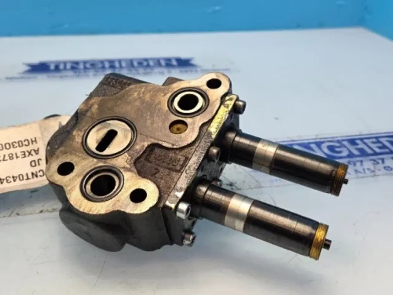 Billede 3 - John Deere 9780 CTS Trykventil AXE18738