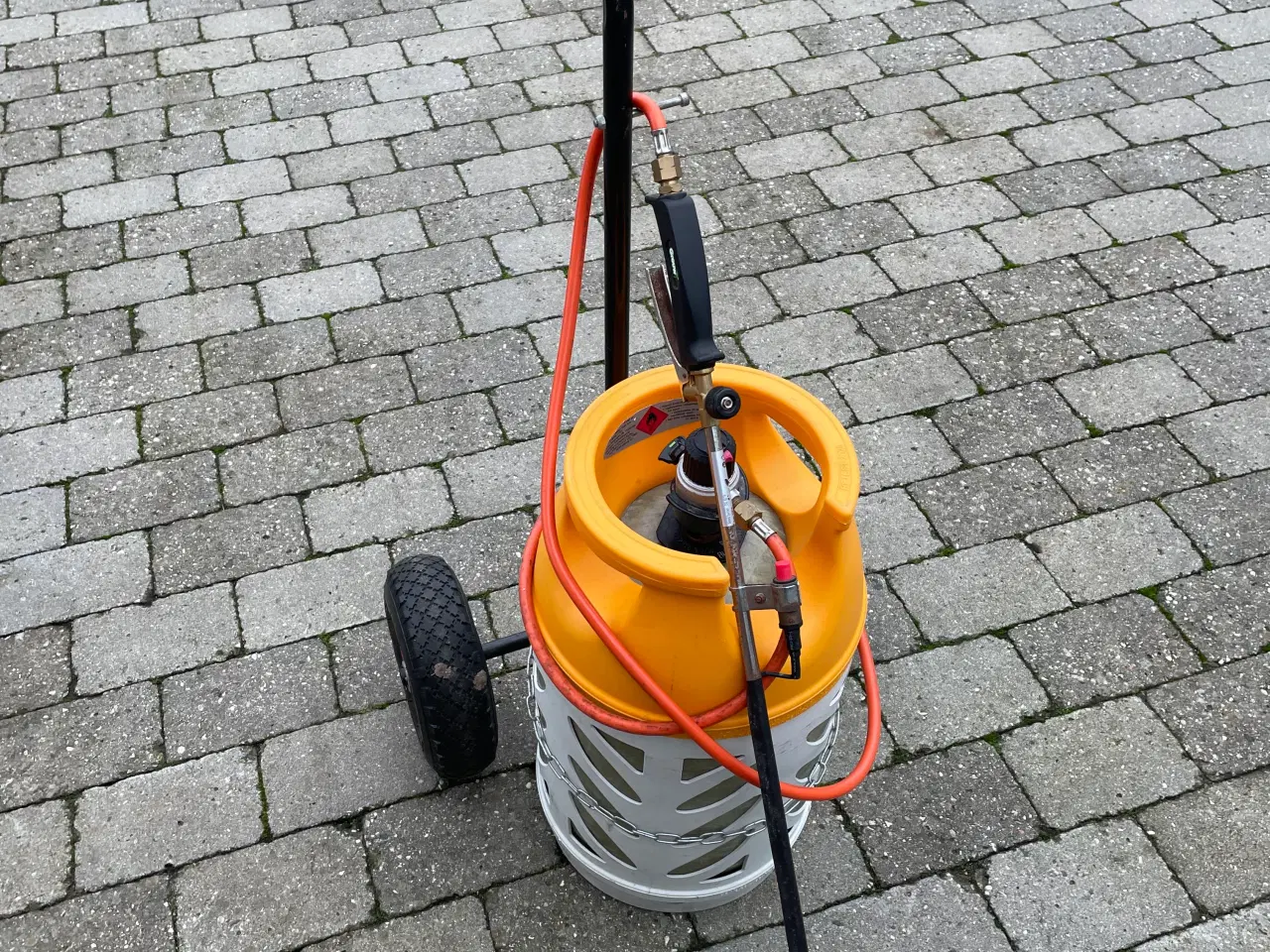 Billede 1 - Udkrudtsbrænder med vogn