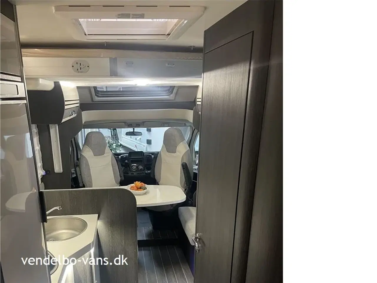 Billede 11 - 2024 - Rollerteam Kronos 285TL Selekt Populær indretning med hele 5 sele -og sovepladser