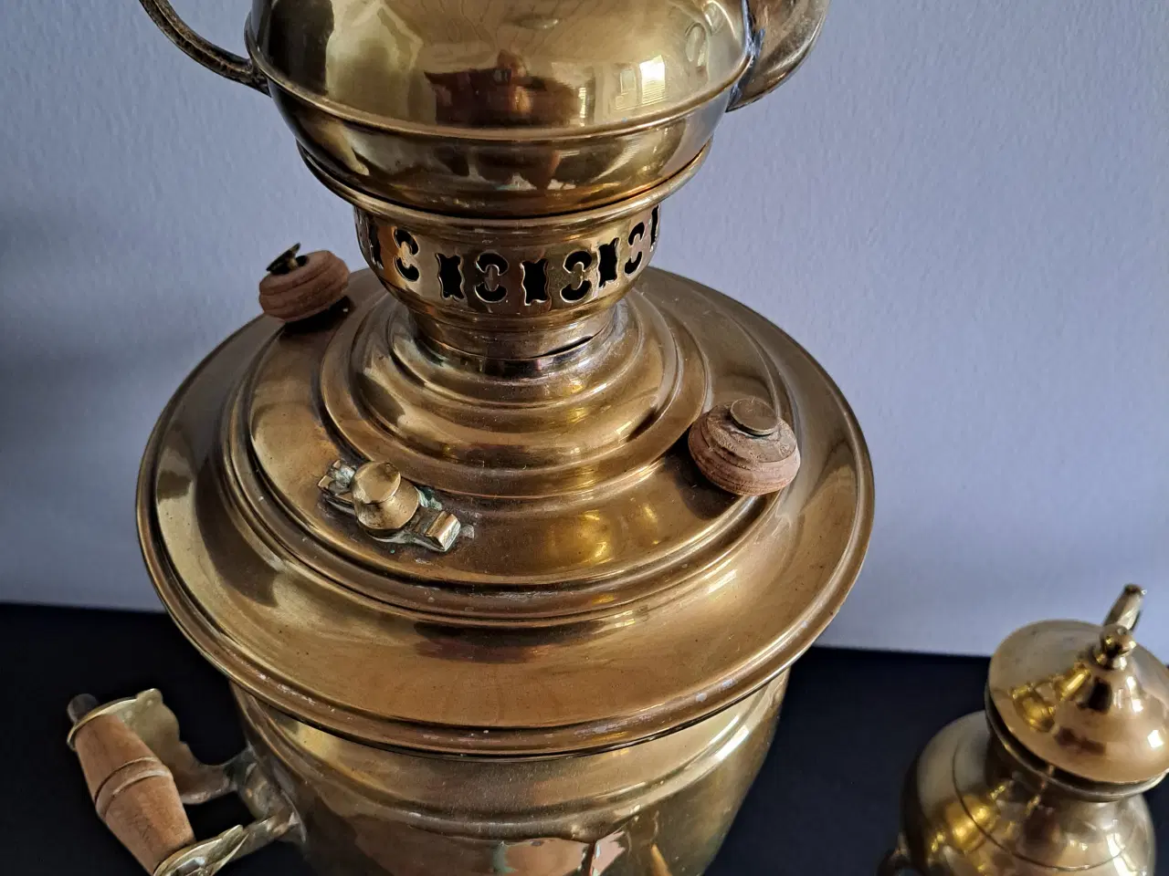 Billede 3 - Russisk samovar med to kander til.