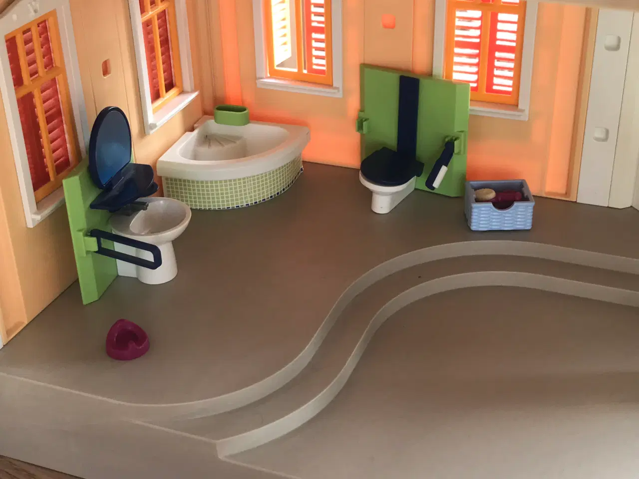 Billede 6 - Stort dukkehus 