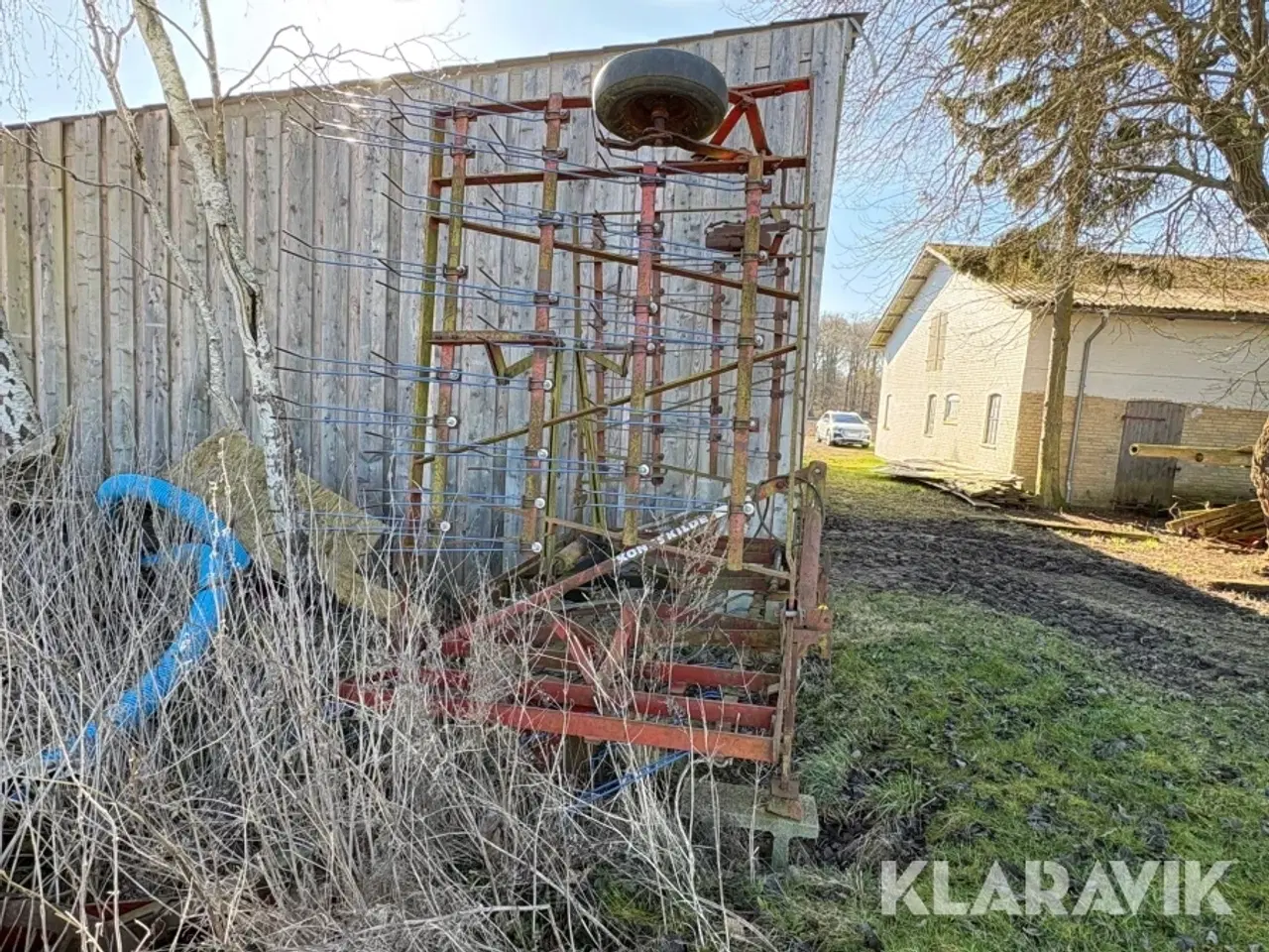 Billede 4 - Strigle + gårdspladsrive Kongskilde Tripple - K