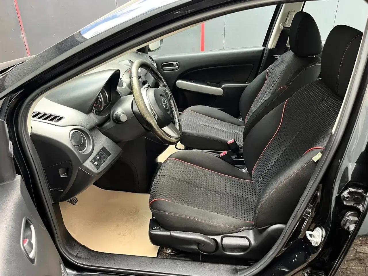 Billede 2 - Mazda 2 1,5 Sport