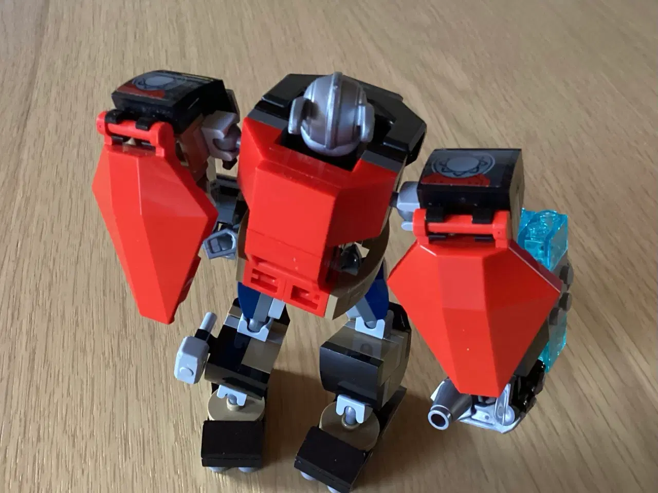 Billede 3 - SOLGT.  Lego 76169, Thors Kamp-robot/ Mechrustning