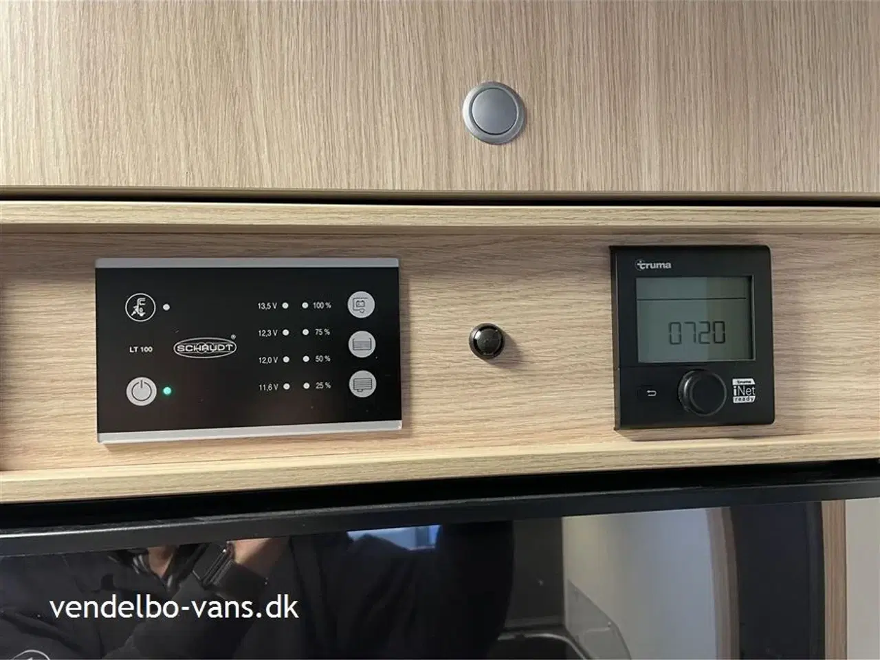 Billede 14 - 0 - SunLight I 69 L Aut.   Bemærk det lave km tal - 160 HK - 9 trins automatgear