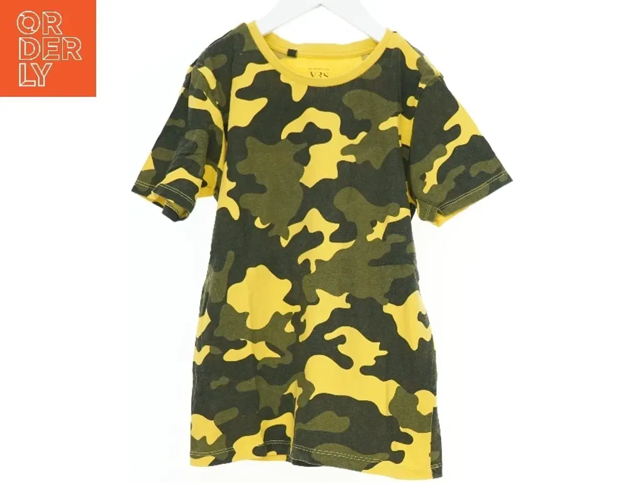 Billede 1 - Camo T-shirt fra VRS (str. 134)