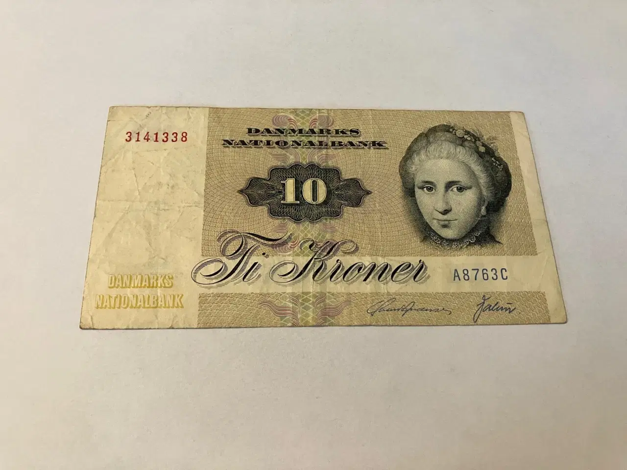 Billede 1 - 10 Kroner A8 1976 - Slidt