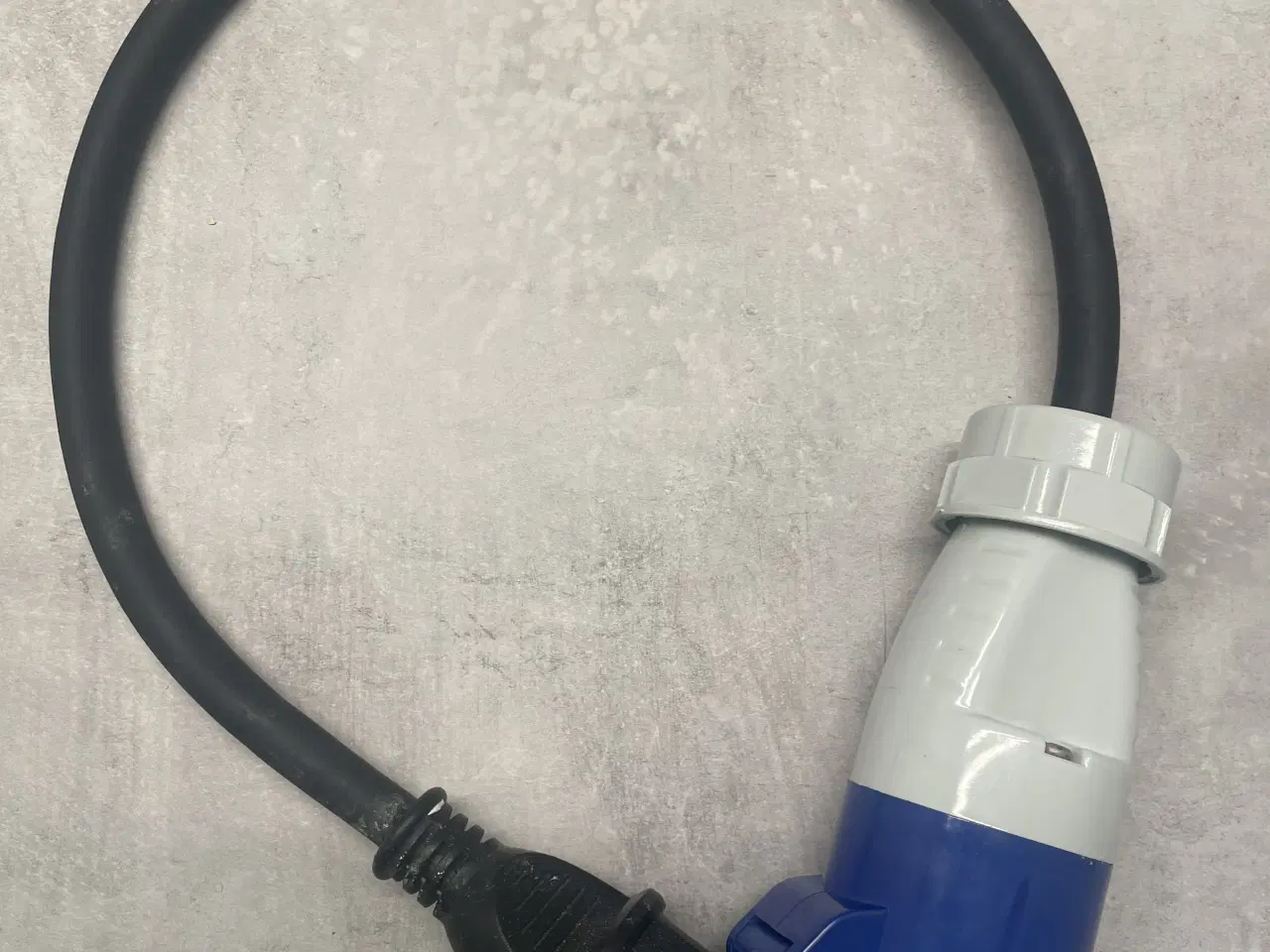 Billede 1 - ADAPTORKABEL CEE (HUN) TIL F8 STIK (HAN) 