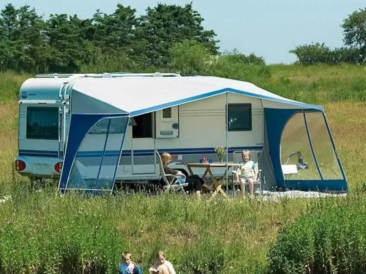 Billede 1 - Isabella Sun Blue solsejl A-mål 989 M/ Stænger