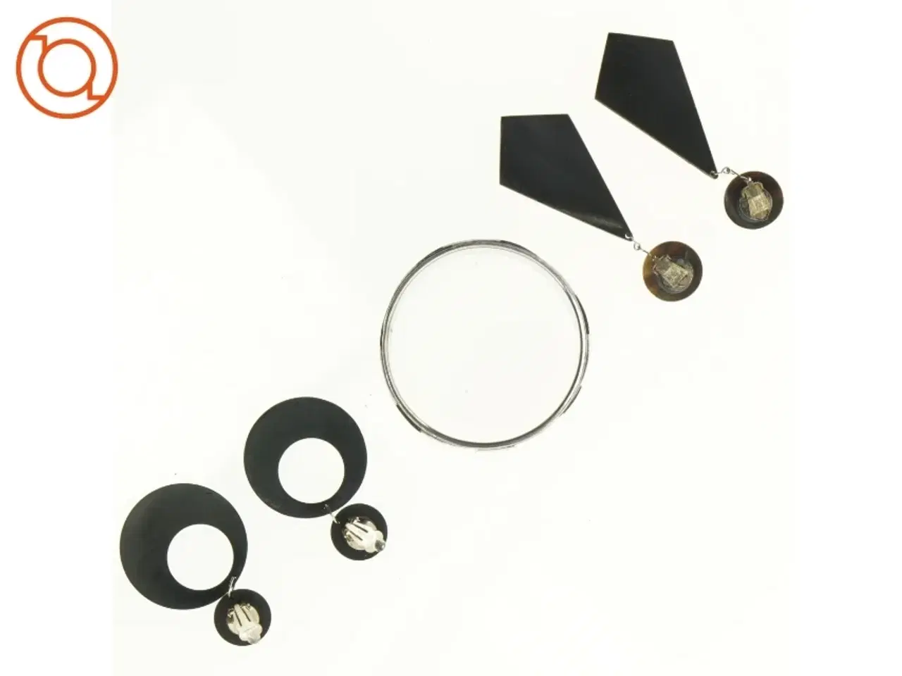 Billede 6 - Smykkesæt med armbånd og øreringe (str. Ø 7 cm og 7 cm og 9 cm)