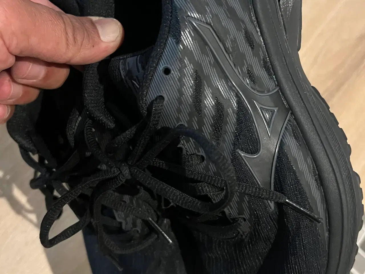 Billede 5 - Mizuno Wave Equate 7 løbesko str 40 sort