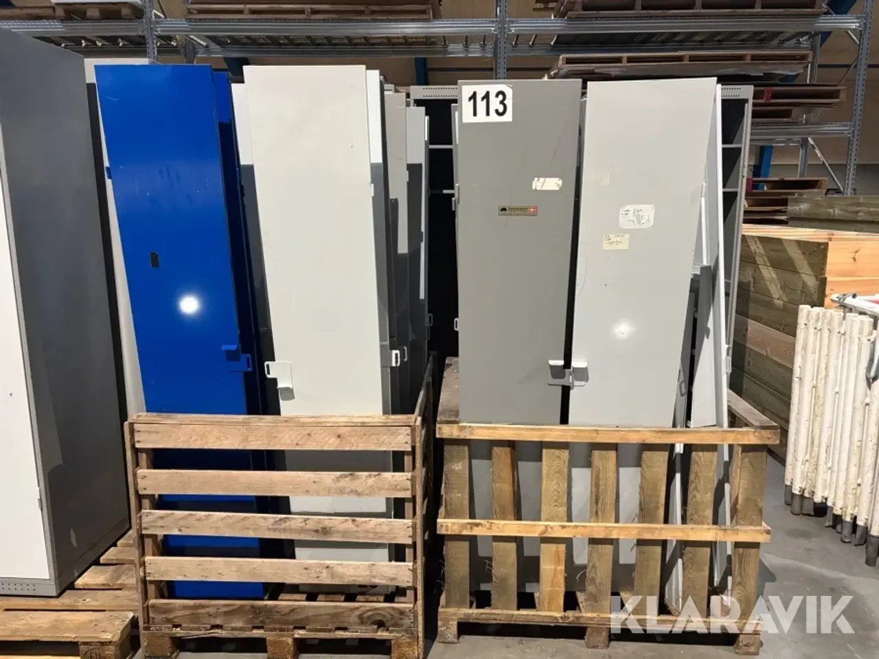 Billede 12 - Industri skab Combi-Industri a/s 57 styk små + 40 styk store