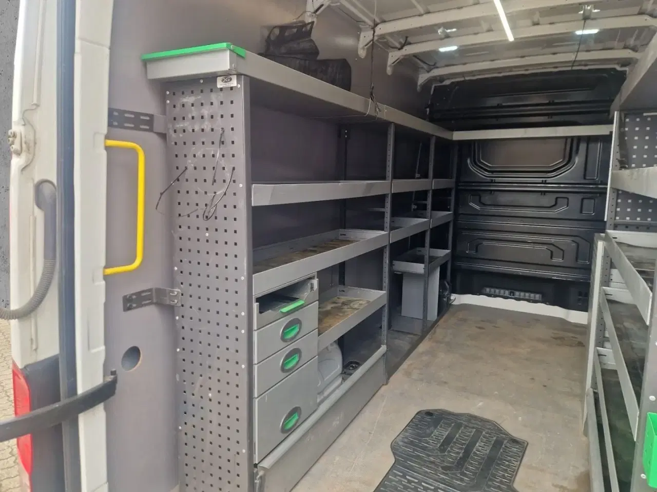 Billede 16 - VW Crafter 35 2,0 TDi 177 Kassevogn L3H2 aut.