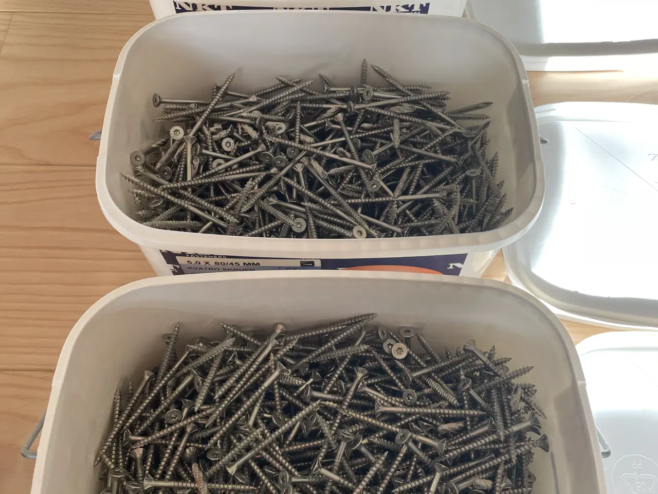 Billede 4 - Skruer til udendørs brug